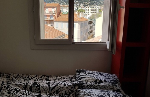 Toulon Cama Y Desayuno | Chambre Privée vue Montagne Pour 2 Personnes