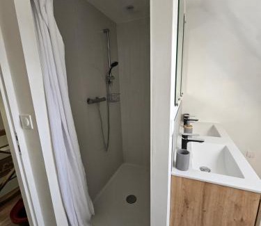 Ruaudin Cama Y Desayuno | Chambre R proche circuit 24H