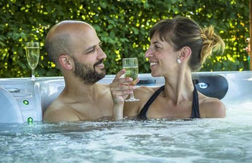 Le Clerjus Cama Y Desayuno | Chambre Rubis: Élégance et Confort en Pleine Nature - FR-1-589-723