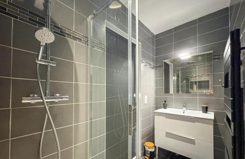Montauban Casa | Chambre Séverine, Élégance avec balcon privé