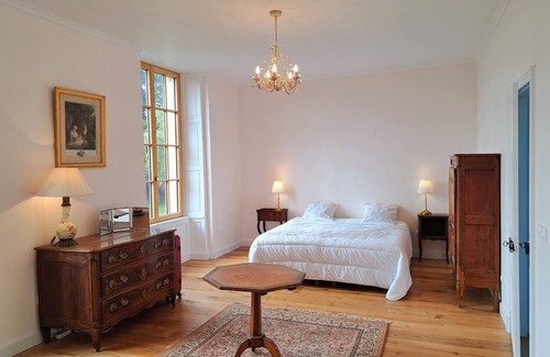 Agy Cama Y Desayuno | Chambre Sibylle, Château D'agy