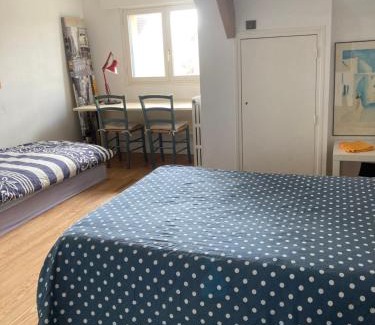 Mondeville Cama Y Desayuno | Chambre spacieuse et lumineuse
