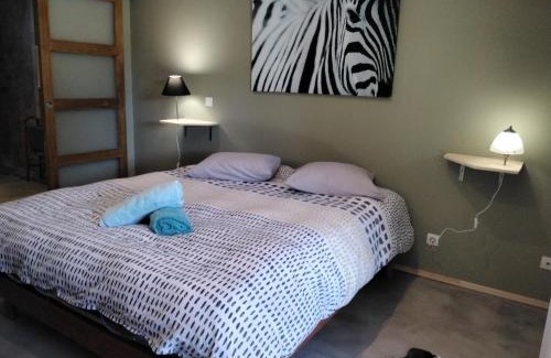 Vallon-Pont-d'Arc Casa | Chambre terrasse et parking privés 400 m du marché VALLON