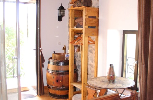Lantignie Cama Y Desayuno | VIKING LODGE ROOM