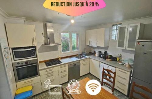 Vigneux-sur-Seine Casa | Chambre Villa Virginie Confort, Cuisine équipée, WiFi Parking jardin, Idéal couple, famille ou télétravail, Accès rapide Paris, Aéroport d'Orly