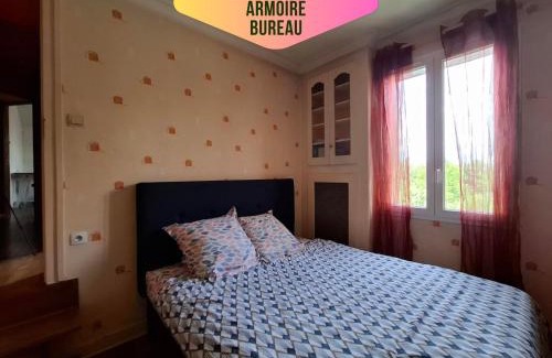 Vigneux-sur-Seine Casa | Chambre Villa Virginie Confort, Cuisine équipée, WiFi Parking jardin, Idéal couple, famille ou télétravail, Accès rapide Paris, Aéroport d'Orly