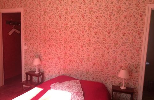 Noisy-sur-Ecole Cama Y Desayuno | Chambres au coeur du Massif des Trois Pignons