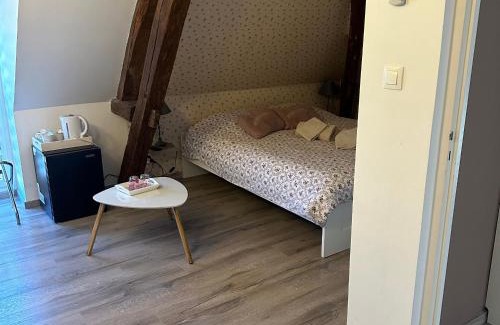 Fontguenand Cama Y Desayuno | Chambres avec table d'hôtes en Berry, proche Zoo de Beauval, parking - FR-1-591-706