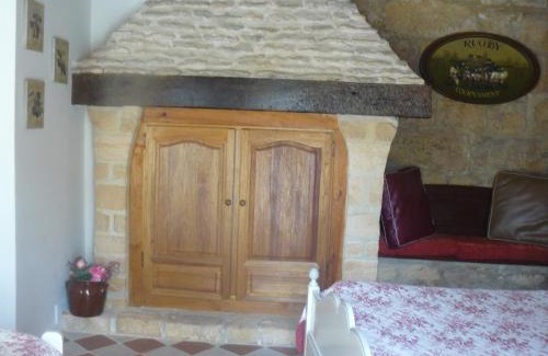 Les Eyzies Casa | Chambres d'Hôtes & Gites Pouget