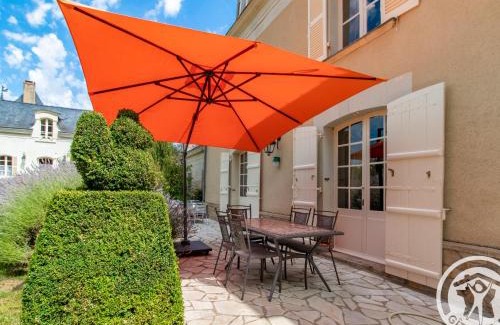 La Menitre Cama Y Desayuno | Chambres d'hôtes élégantes à La Ménitré avec piscine chauffée et wifi - FR-1-622-115