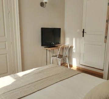 Meze Casa | Chambres d'hôtes - Bed and Breakfast Les Palmiers
