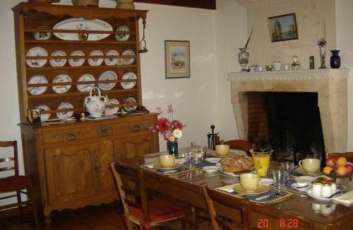 Saint-Porchaire Cama Y Desayuno | Chambres d'Hôtes Domaine Le Fragnaud