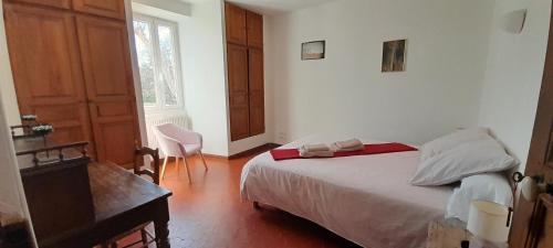 Lagnes Cama Y Desayuno | Chambres d'Hôtes, Domaine Les Peupliers, Lagnes