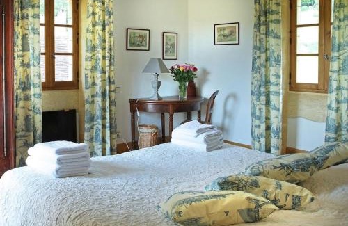 Beynac-et-Cazenac Cama Y Desayuno | Chambres d'hôtes avec Piscine la Rossillonie