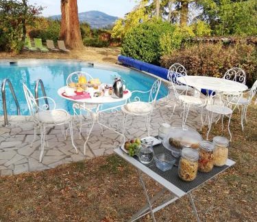 Denice Cama Y Desayuno | Chambres d'Hôtes "LE CALME"