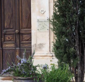 Lagnes Cama Y Desayuno | Chambres d'Hôtes Le relais des marmottes en Luberon