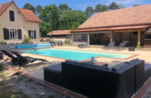 Captieux Casa | Chambres d´hotes VILLA CAPSYLVAINE