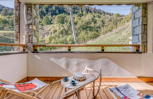 Champagny-en-Vanoise Apartamento | Champagny-en-Vanoise: Piso 3P, 2 Hab, 2 Baños, 6 Pers, Balcón, WIFI