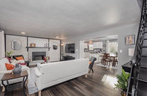 Appleton Casa | Champion Center Accommodations - 6 beds, 2 bath