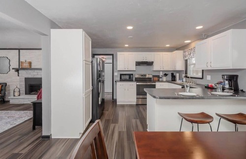 Appleton Casa | Champion Center Accommodations - 6 beds, 2 bath