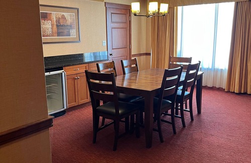 Seven Springs Apartamento | Champion Hotel | Tower Suite + Spacious Retreat