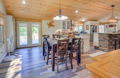 Champion Casa | Champion Vacation Rental with Fire Pit!