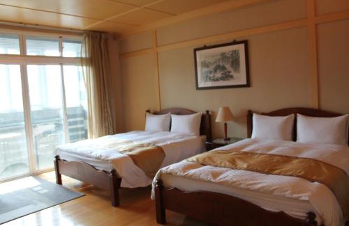 Jiji Cama Y Desayuno | Champs Yazuh B&B