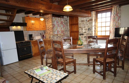 Champsecret Cabaña | Champsecret: Casa Antigua con Estufa, Jardín Cerrado y Se Admiten Mascotas