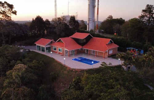 Mairinque Casa | VENDO HERMOSA CASA EN VENTA. al Shopping Catarina.
