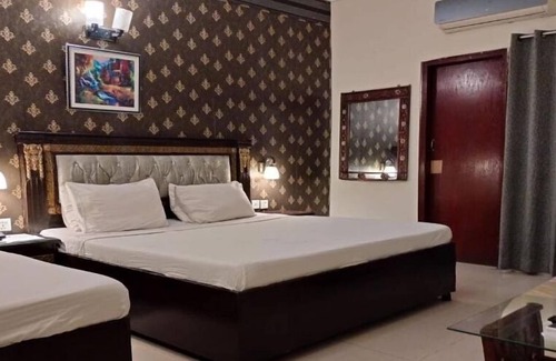Gulberg Hotel | Chancery Hotel