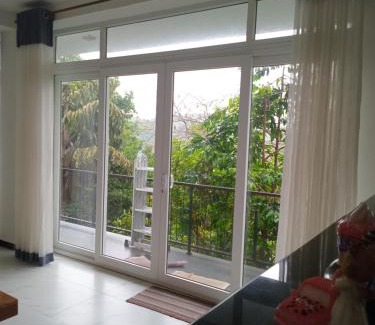 Anniwatta Cama Y Desayuno | Chandani's Villa