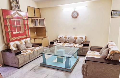 Solan Apartamento | Chandel's Tranquil Terrace