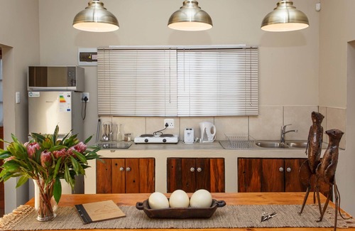 Oudtshoorn Casa | Chandelier Game Lodge
