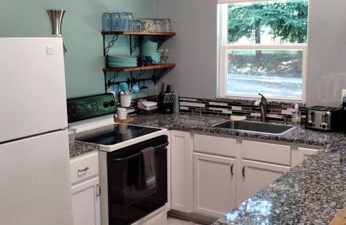 Mayfield Casa | ¡Reservar ahora! Encanto de Chandler - Hermosa cabaña frente al lago!