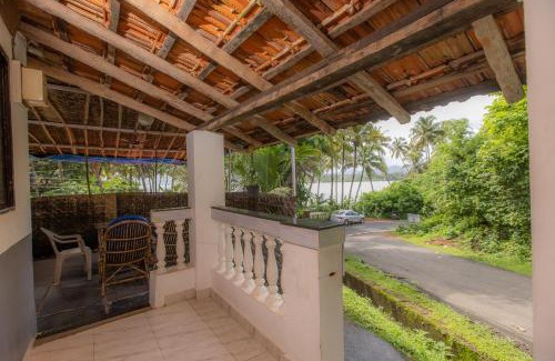Patnem Apartamento | Chandrakant house River View Studio for 3 on Talpona