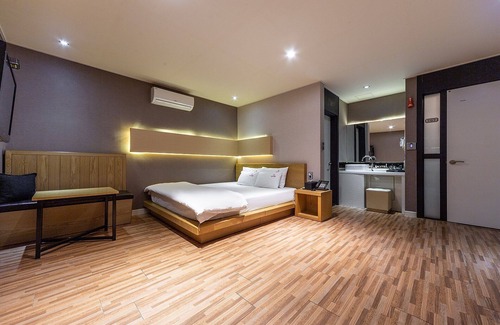 Jinhae Hotel | Changwon Jinhae Yongwon Zen