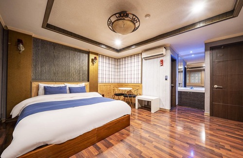 Changwon Hotel | Changwon Myeongseodong Hotel Sky