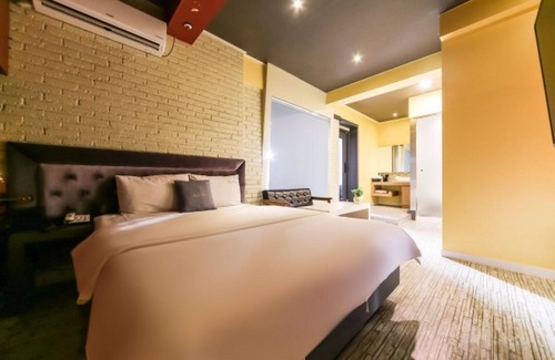 Sangnam-dong Hotel | Changwon Sangnam-dong Angel