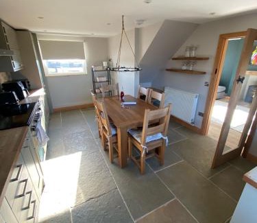 Marcross Casa | Channel View Heritage Coast Home