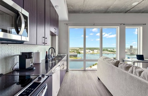 Channel District Apartamento | Channelside: Amalie Arena | Convention Center | DT