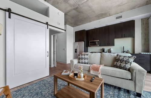 Channel District Apartamento | Channelside:Steps to DT, Amalie Arena, Conventions