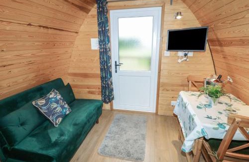 Spalding Casa | Chantelles