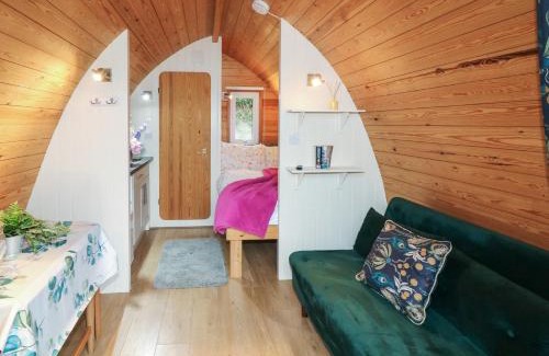 Spalding Casa | Chantelles