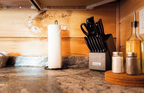 Piper Gap Cabina | Chantilly Ridge. Hot Tub, Wifi, Near Blue Ridge Parkway