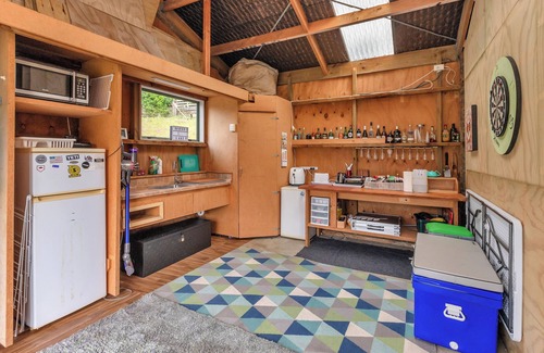 Coopers Beach Casa | Chaos Oval - Coopers Beach Bach