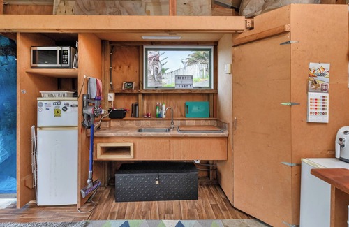 Coopers Beach Casa | Chaos Oval - Coopers Beach Bach