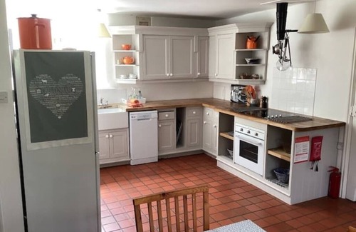 Rendcomb Cabaña | Chapel Cottage, spacious light and airy cottage in the Cotswolds AONB