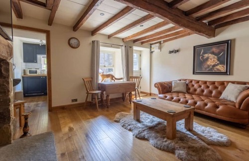 Hawes Cabaña | Chapel Cottage - with Log Burner
