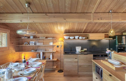 Saint-Marcel Apartamento | Chalet acogedor y familiar para 10 personas con servicios de lujo en Saint Marcel