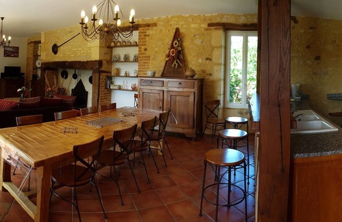 Coux-et-Bigaroque-Mouzens Casa | Character house with private saltwater pool in Périgord Noir